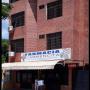 Frente de la Farmacia